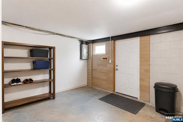 45 Avenue B, Lodi, NJ 07644