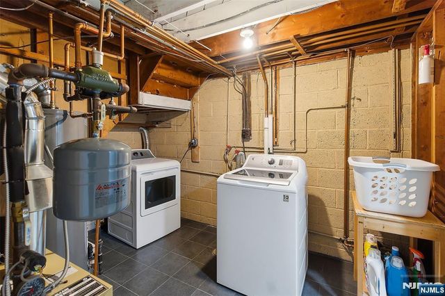 45 Avenue B, Lodi, NJ 07644
