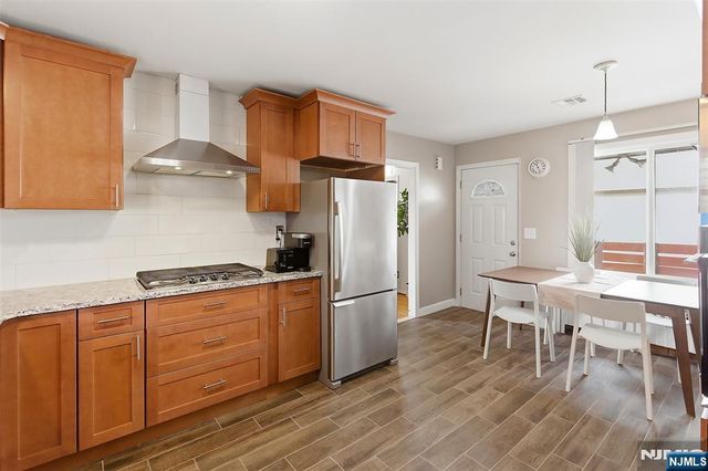 45 Avenue B, Lodi, NJ 07644