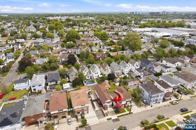 45 Avenue B, Lodi, NJ 07644