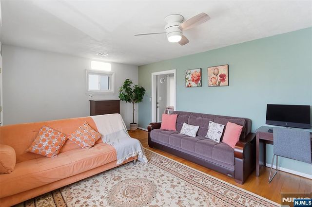 45 Avenue B, Lodi, NJ 07644