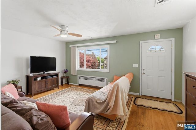 45 Avenue B, Lodi, NJ 07644