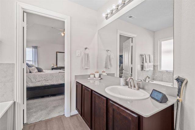 1602 Royal Grantham Court, Houston, TX 77073