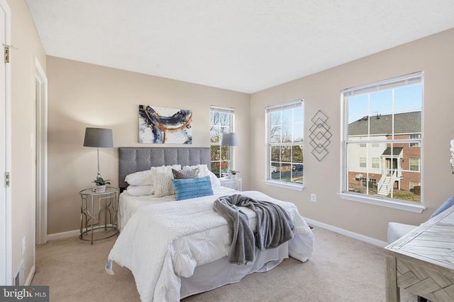 7960 CALVARY CT, Manassas, VA 20109