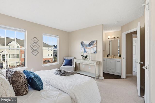 7960 CALVARY CT, Manassas, VA 20109