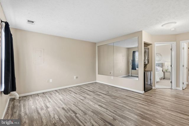 7960 CALVARY CT, Manassas, VA 20109