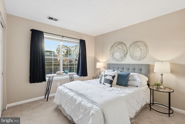 7960 CALVARY CT, Manassas, VA 20109