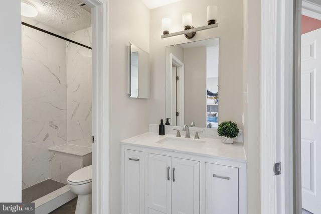 7960 CALVARY CT, Manassas, VA 20109