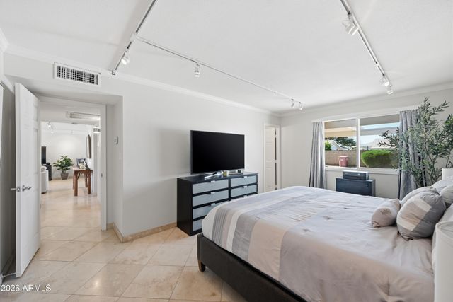 8331 E INDIAN SCHOOL Road, Scottsdale, AZ 85251