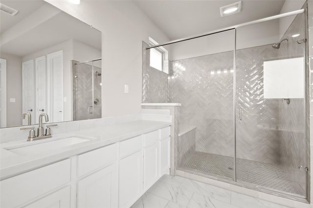 136 Peninsula Point Drive, Montgomery, TX 77356