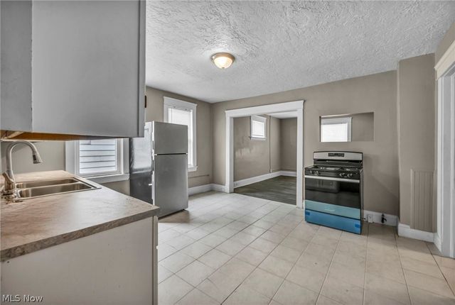 4089 E 64th Street, Cleveland, OH 44105