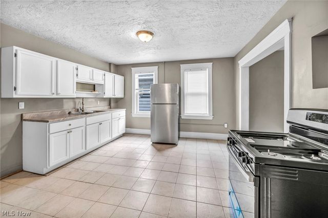 4089 E 64th Street, Cleveland, OH 44105