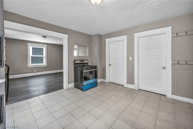 4089 E 64th Street, Cleveland, OH 44105