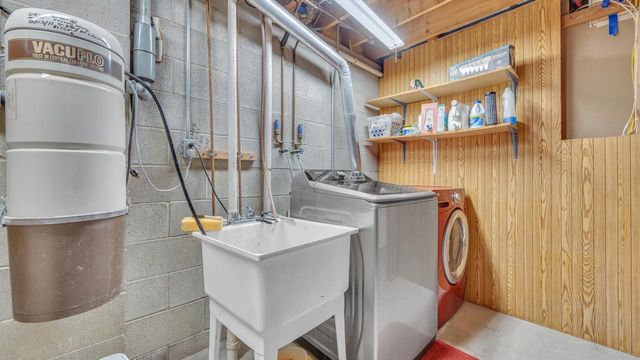 3415 N 49th PLACE, Sheboygan, WI 53083