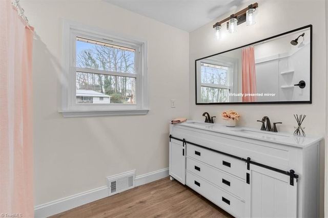 415 WOODSWAY Drive, Lexington, NC 27292