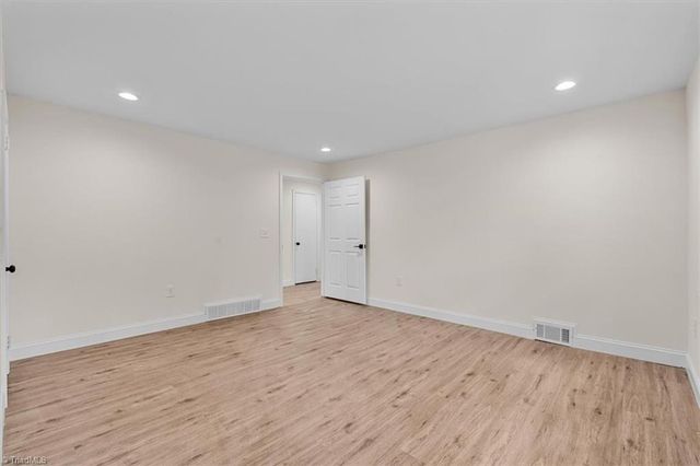 415 WOODSWAY Drive, Lexington, NC 27292