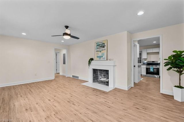 415 WOODSWAY Drive, Lexington, NC 27292