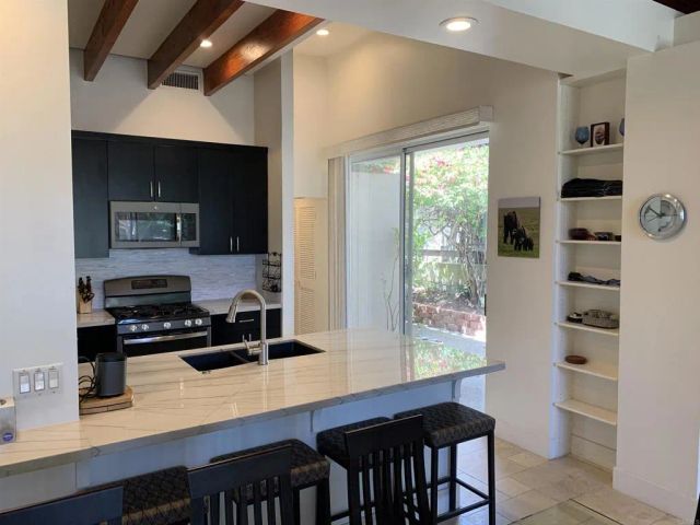 605 Bonair place, La Jolla, CA 92037