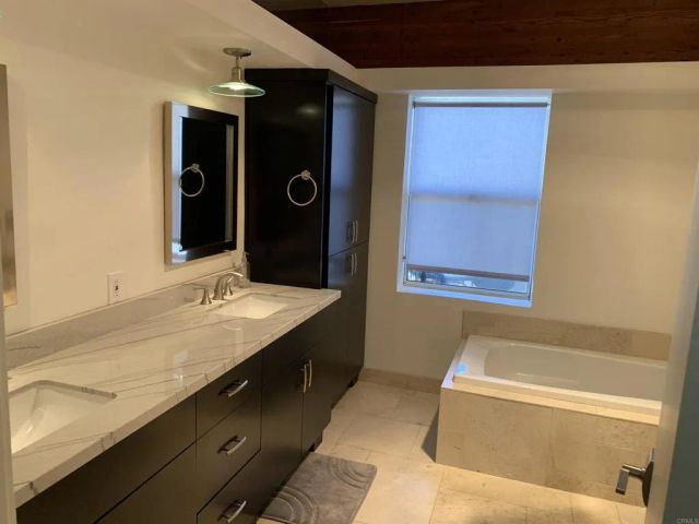 605 Bonair place, La Jolla, CA 92037