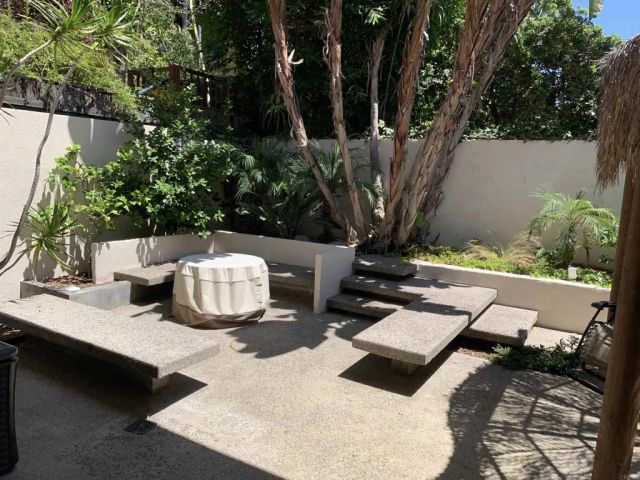 605 Bonair place, La Jolla, CA 92037