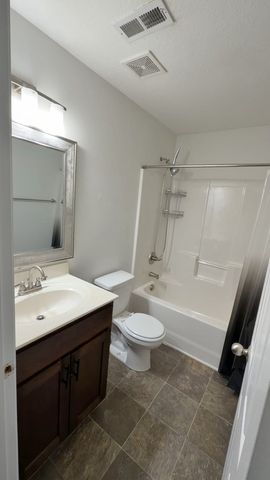 949 Hugh Hunter Rd., Oak Grove, KY 42262