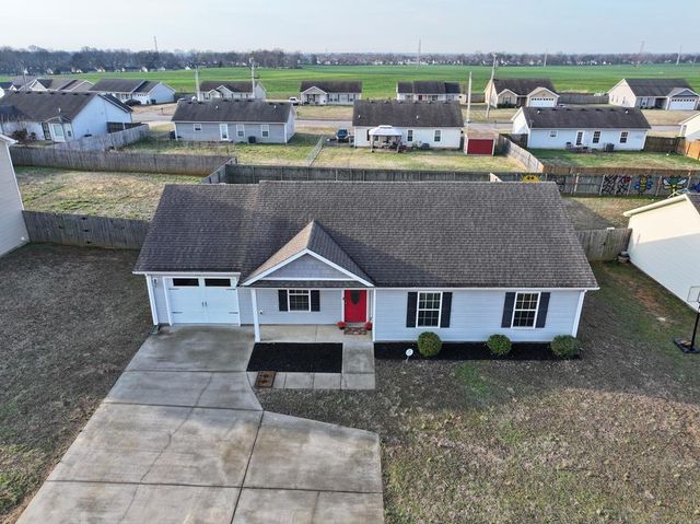 949 Hugh Hunter Rd., Oak Grove, KY 42262