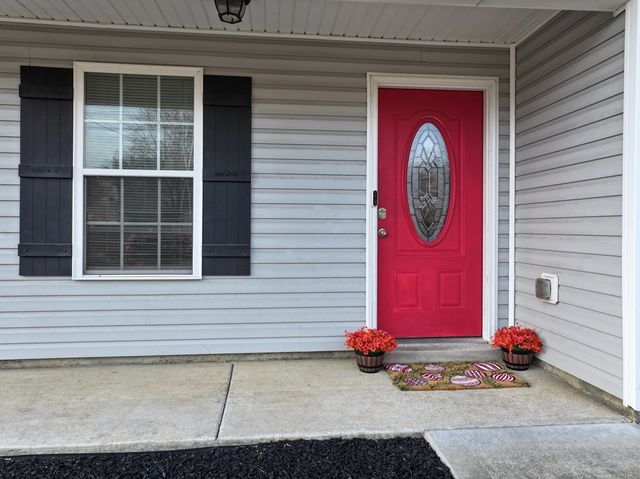 949 Hugh Hunter Rd., Oak Grove, KY 42262