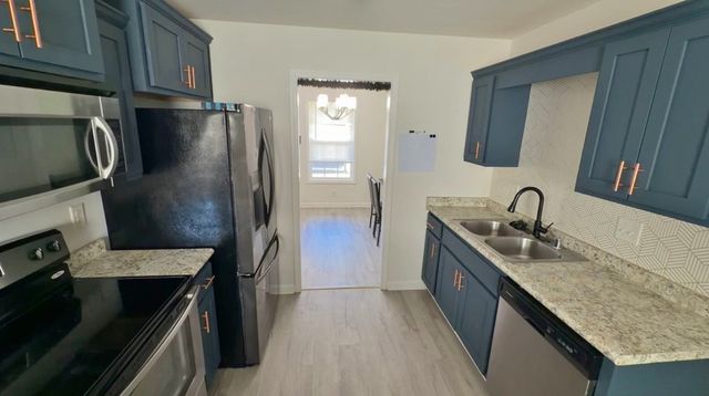 949 Hugh Hunter Rd., Oak Grove, KY 42262