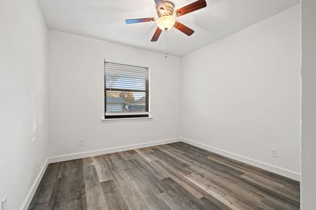 812 Warren Way, Richardson, TX 75080