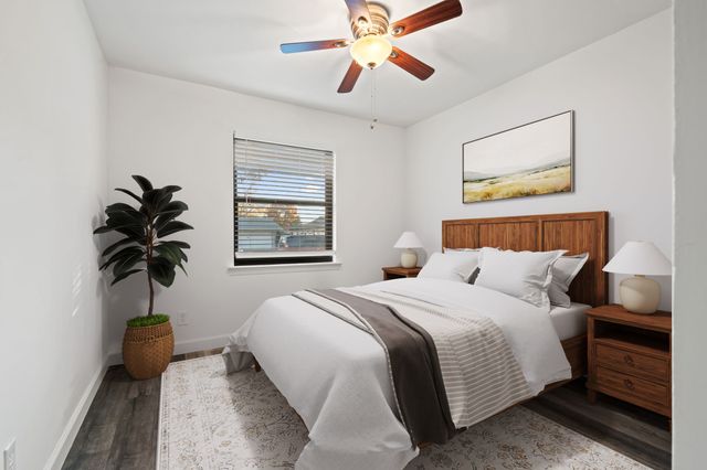 812 Warren Way, Richardson, TX 75080