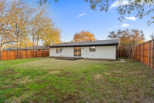 812 Warren Way, Richardson, TX 75080