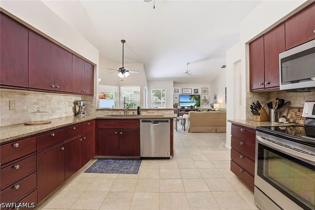 8128 Breton CIR, Fort Myers, FL 33912