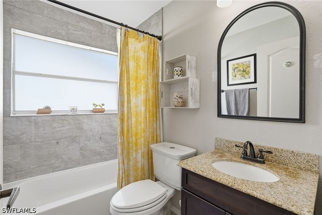 8128 Breton CIR, Fort Myers, FL 33912