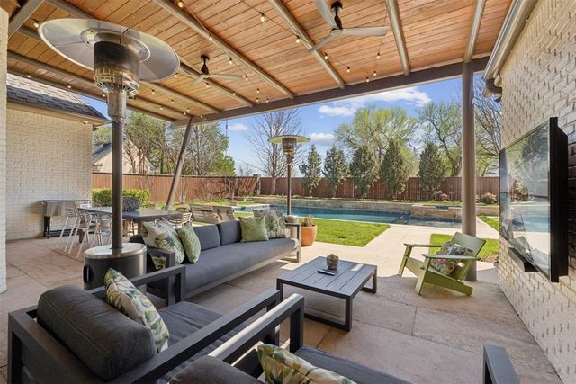 1126 Blue Wister Cove, Edmond, OK 73013