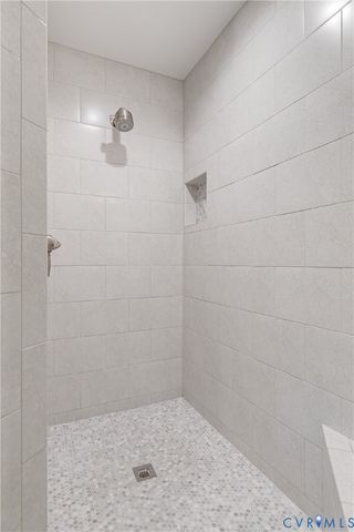 326 Oak Ln, Richmond, VA 23226