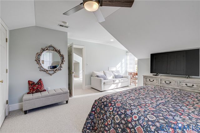 326 Oak Ln, Richmond, VA 23226