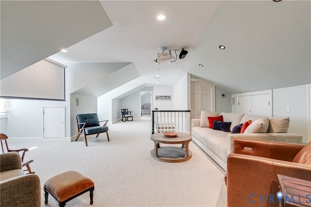 326 Oak Ln, Richmond, VA 23226