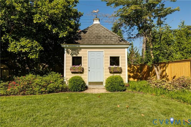 326 Oak Ln, Richmond, VA 23226