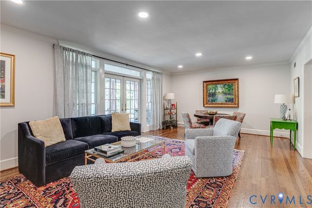 326 Oak Ln, Richmond, VA 23226