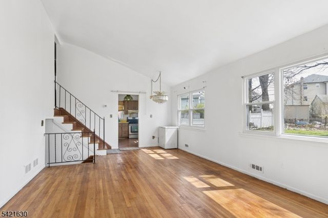 16 Hart Pl, Union Twp., NJ 07083
