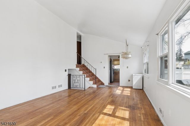 16 Hart Pl, Union Twp., NJ 07083