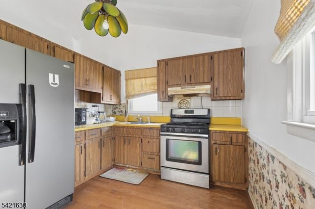 16 Hart Pl, Union Twp., NJ 07083