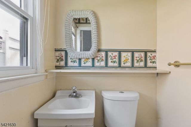 16 Hart Pl, Union Twp., NJ 07083