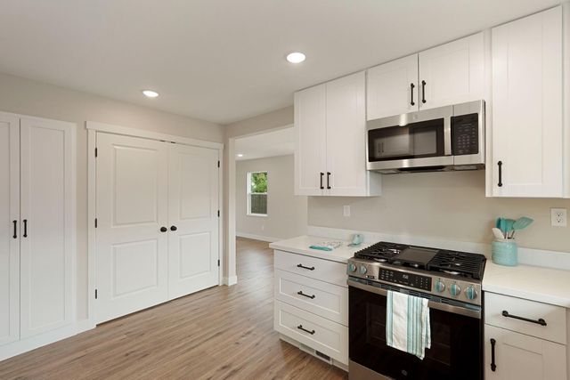 447 N Shasta Ave, Stockton, CA 95205