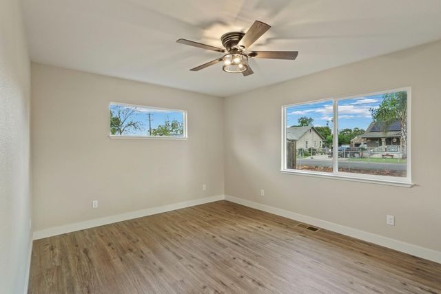 447 N Shasta Ave, Stockton, CA 95205