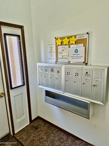 22870 E 9 Mile Road, Saint Clair Shores, MI 48080