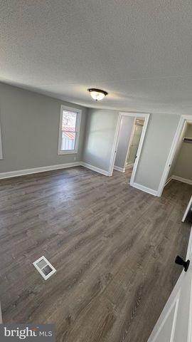 12 SUSAN ST, Stafford, VA 22556