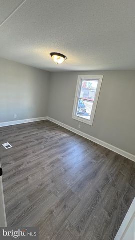 12 SUSAN ST, Stafford, VA 22556