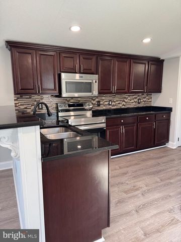 12 SUSAN ST, Stafford, VA 22556