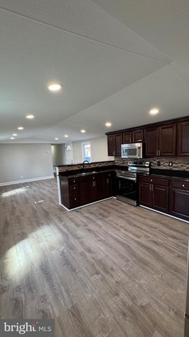 12 SUSAN ST, Stafford, VA 22556